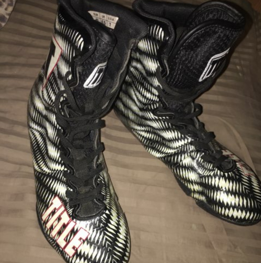 Title boxing match shoes